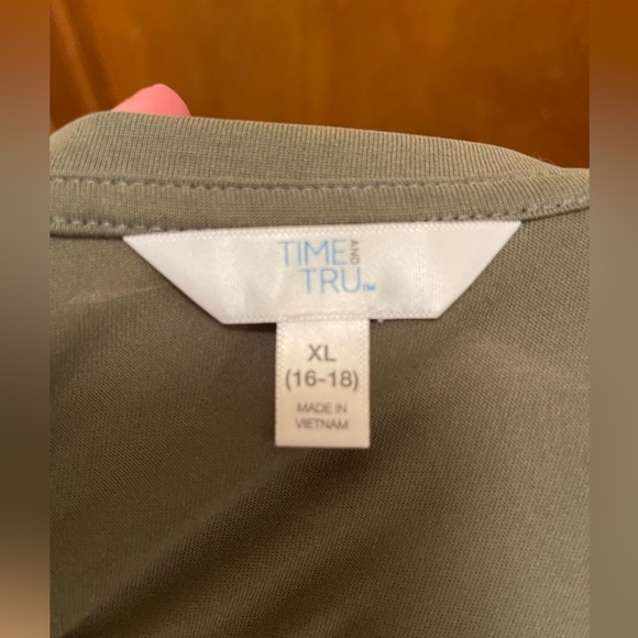 Time&tru tank top (XL) - Picture 4 of 4